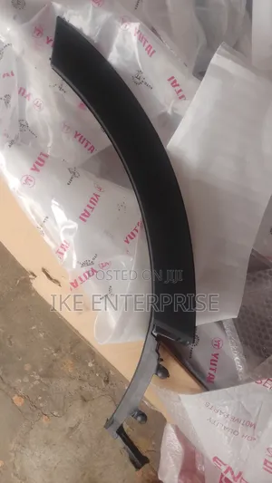 Honda CRV Back Door Arc Moulding 2017,2018,2019,2020,2021,2022