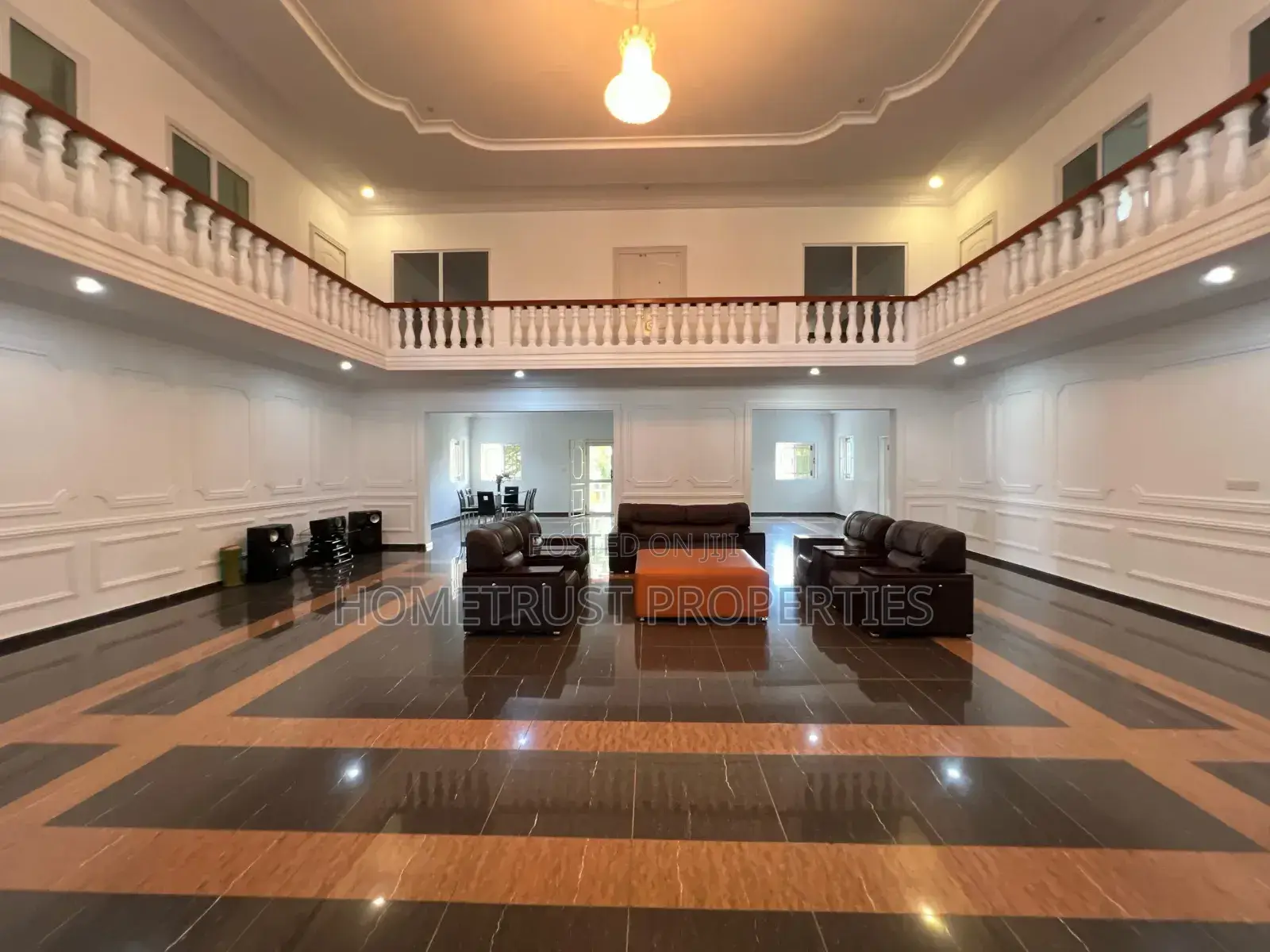 5bdrm Mansion in Aburi for sale