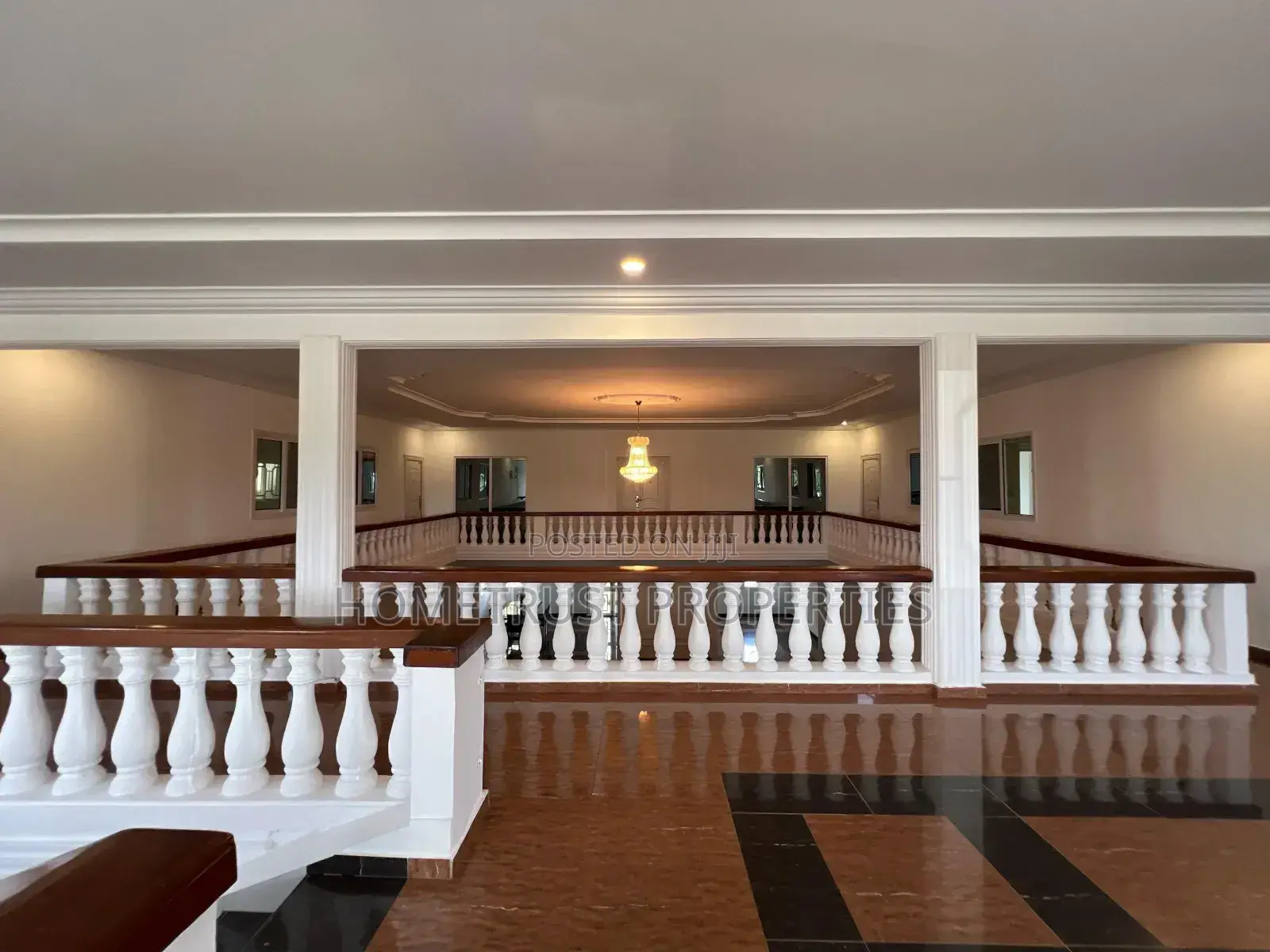 5bdrm Mansion in Aburi for sale