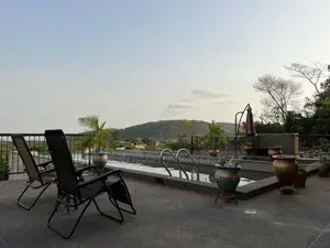 8bdrm Mansion in Aburi for sale