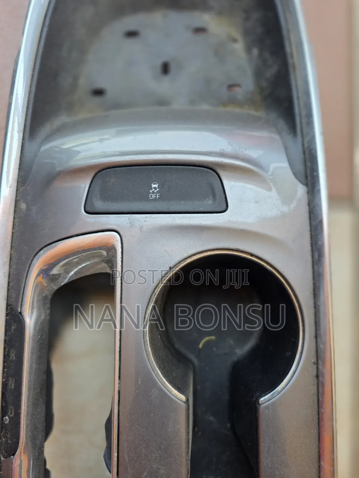 2020 Chevrolet Cruze Gear Console
