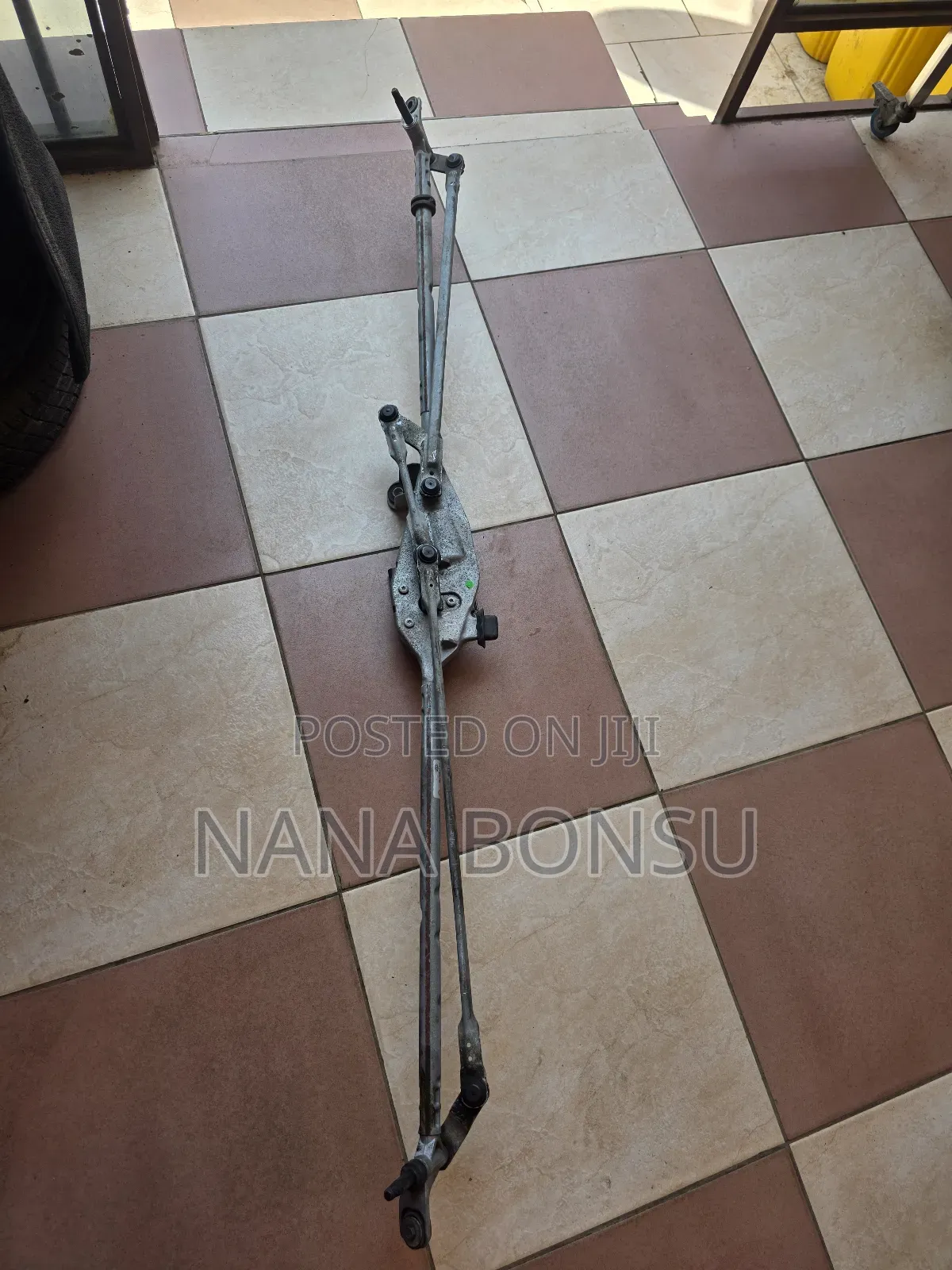 2020 Chevrolet Cruze Wiper Motor and Bar