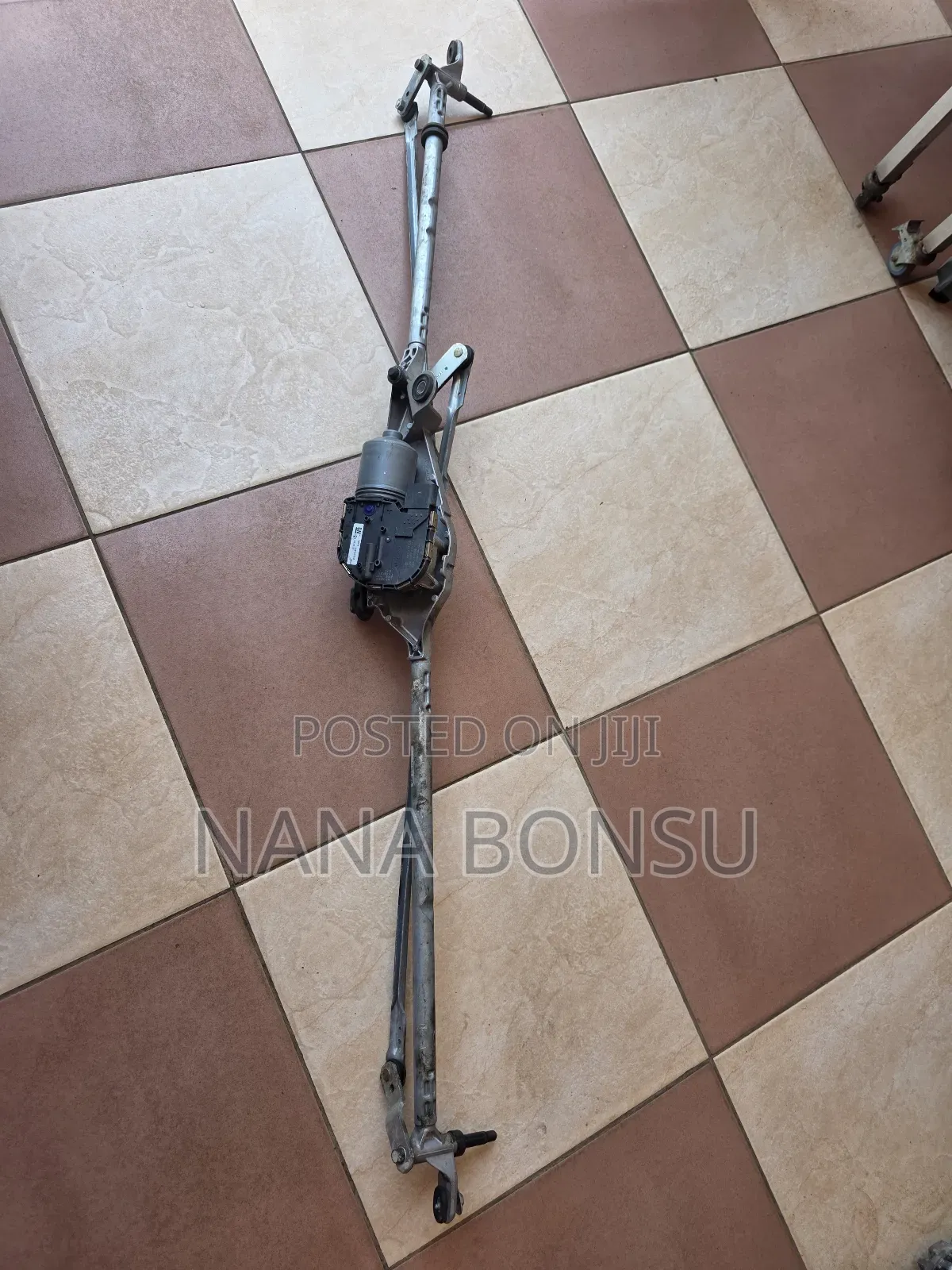 2020 Chevrolet Cruze Wiper Motor and Bar