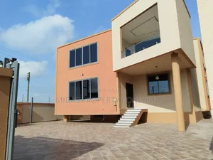 4bdrm House in Comm 24 Royal Palm, Accra Metropolitan for rent