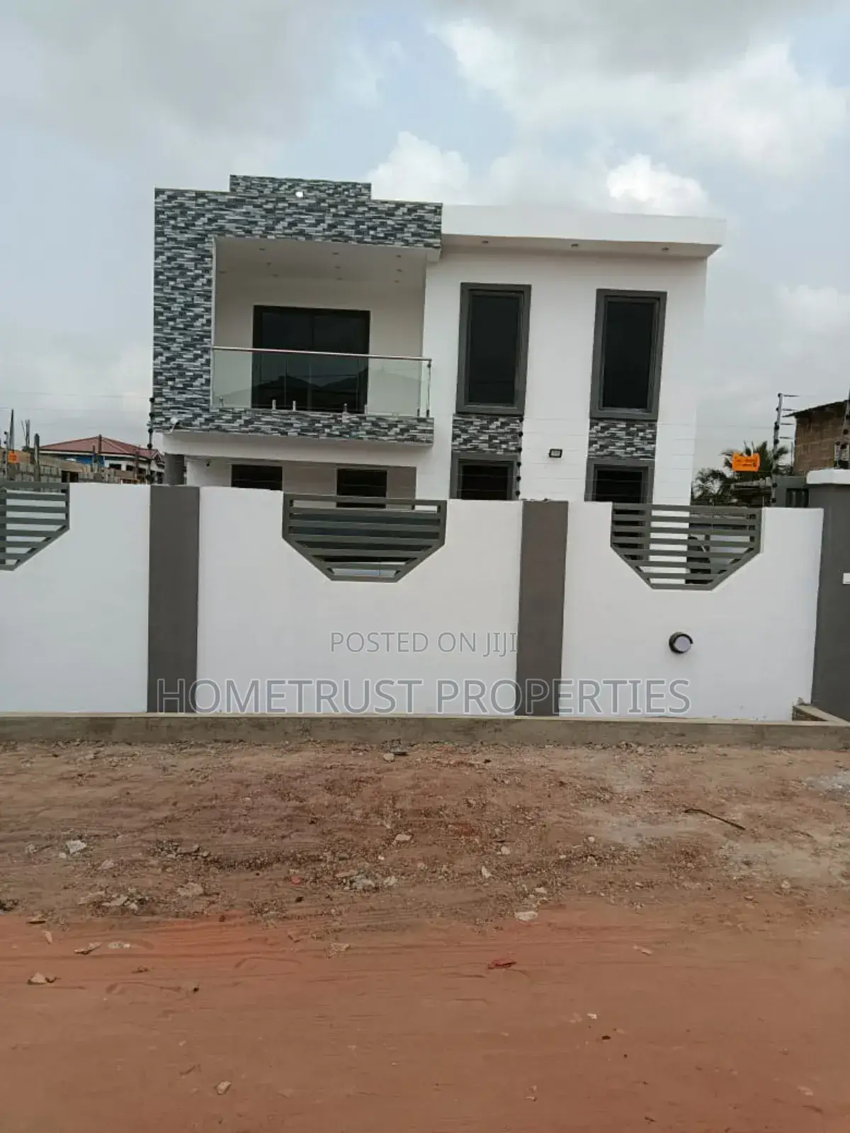 4bdrm Duplex in Ablekuma, Pentecost for sale