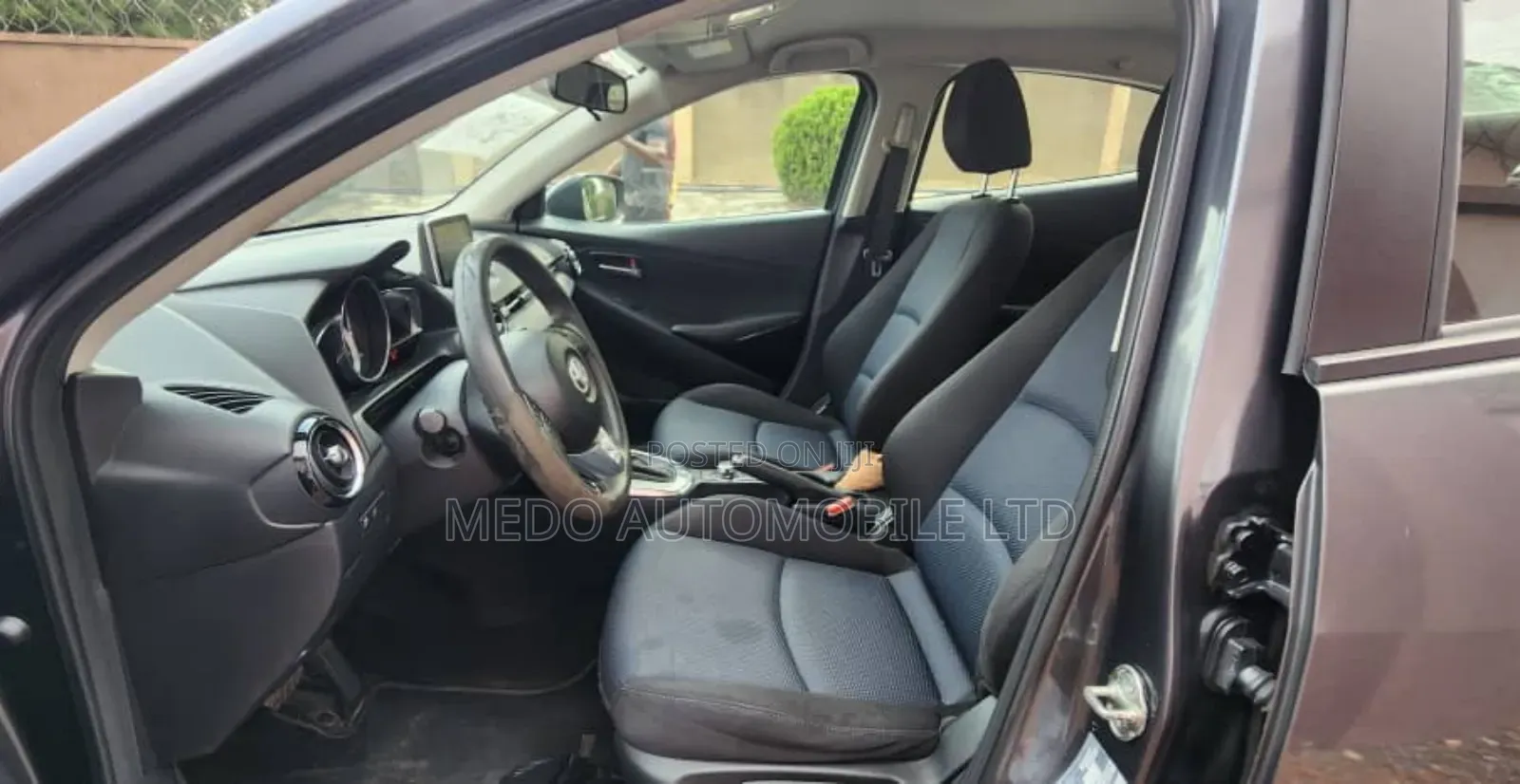 Toyota Yaris iA 1.5 FWD 2017 Silver