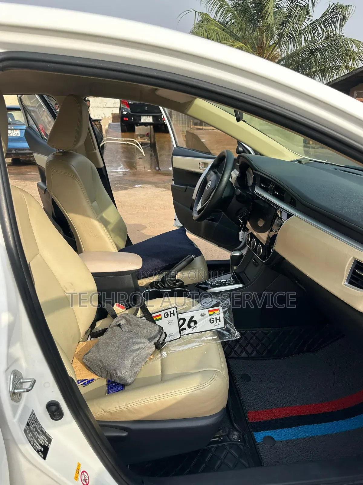 Toyota Corolla L 4dr Sedan (1.8L 4cyl CVT) 2017 White