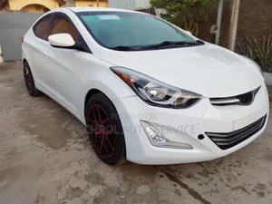 Hyundai Elantra 2016 Red