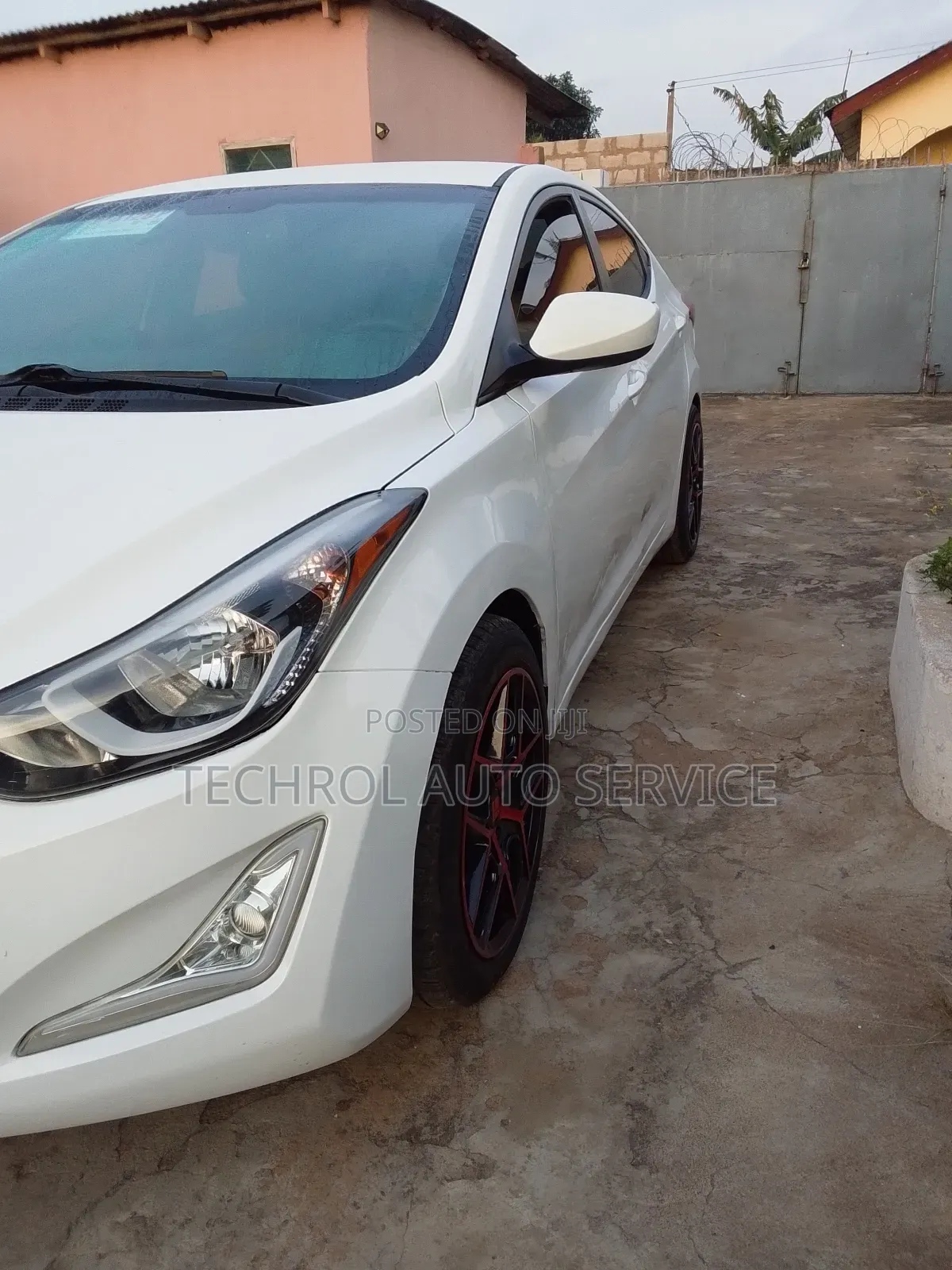 Hyundai Elantra 2016 Red