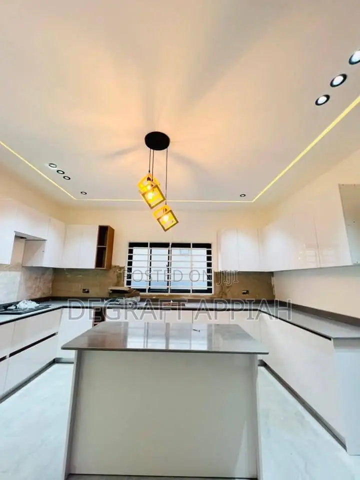 3bdrm House in Oyarifa, Ayi Mensah for sale