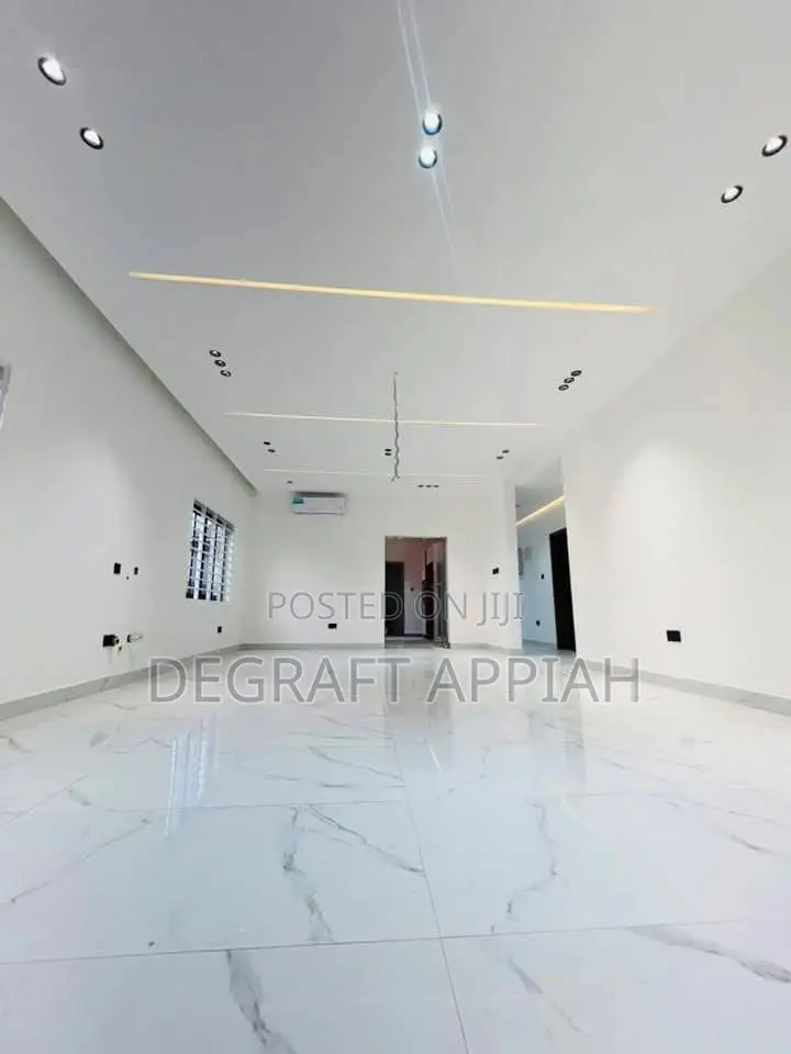 3bdrm House in Oyarifa, Ayi Mensah for sale