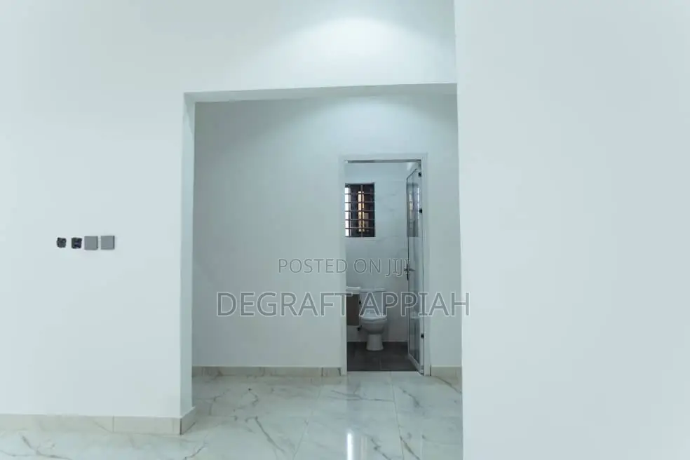 3bdrm House in Oyarifa for sale