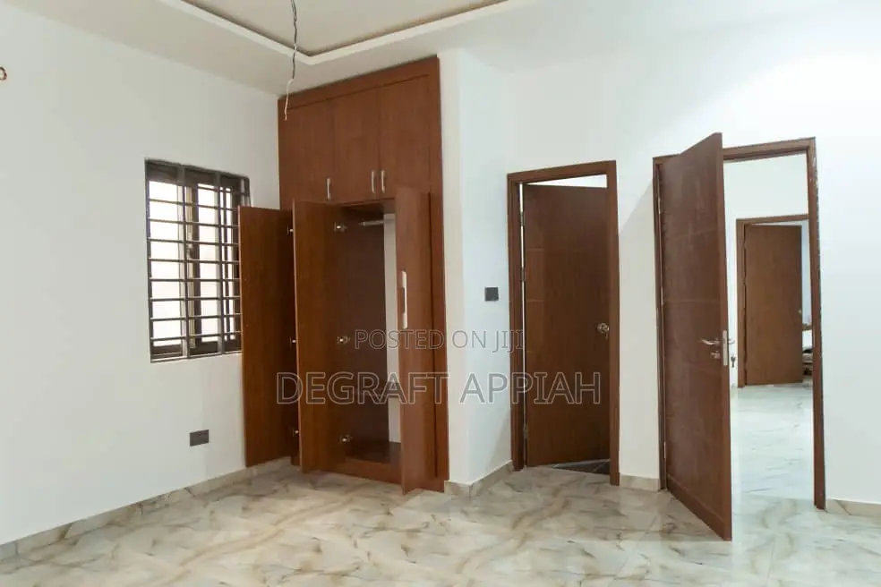 3bdrm House in Oyarifa for sale