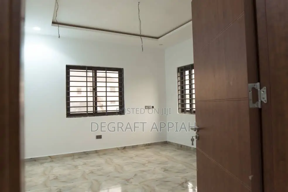 3bdrm House in Oyarifa for sale