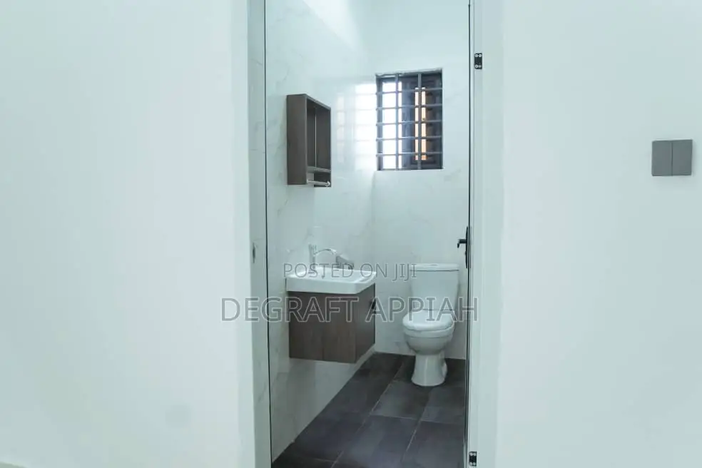 3bdrm House in Oyarifa for sale
