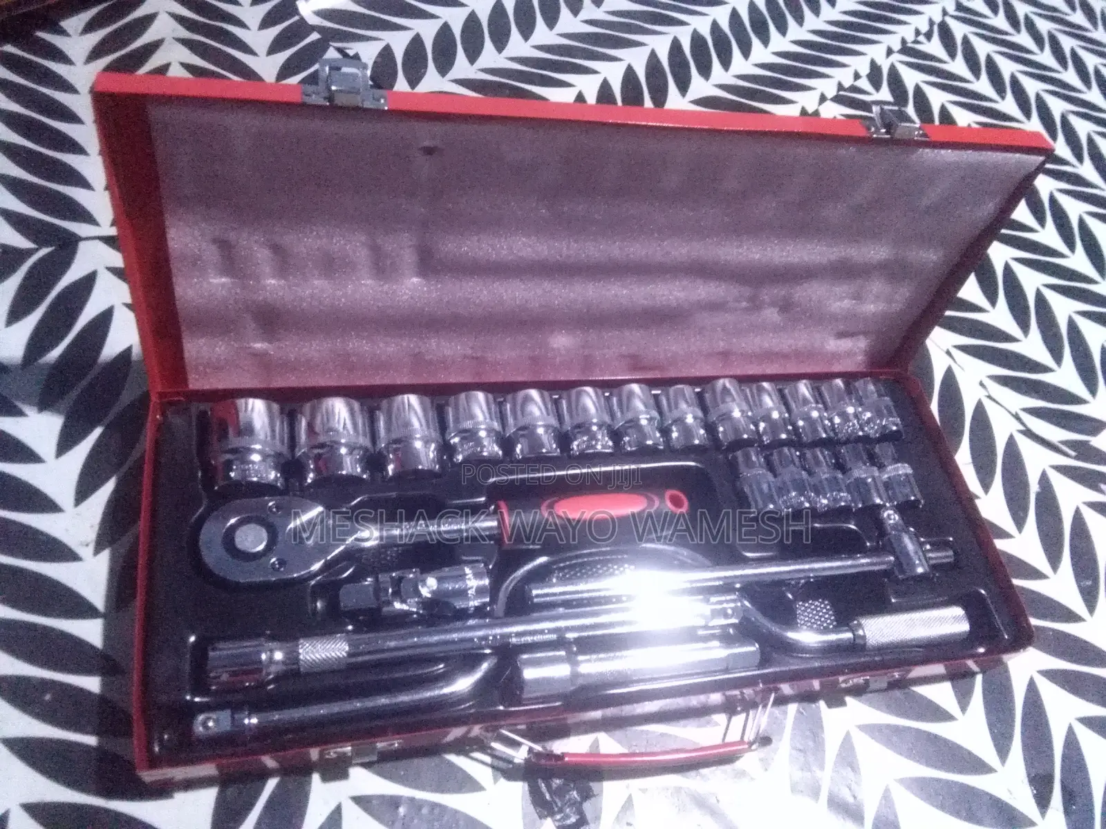 Socket Spanner With Metal Case Box