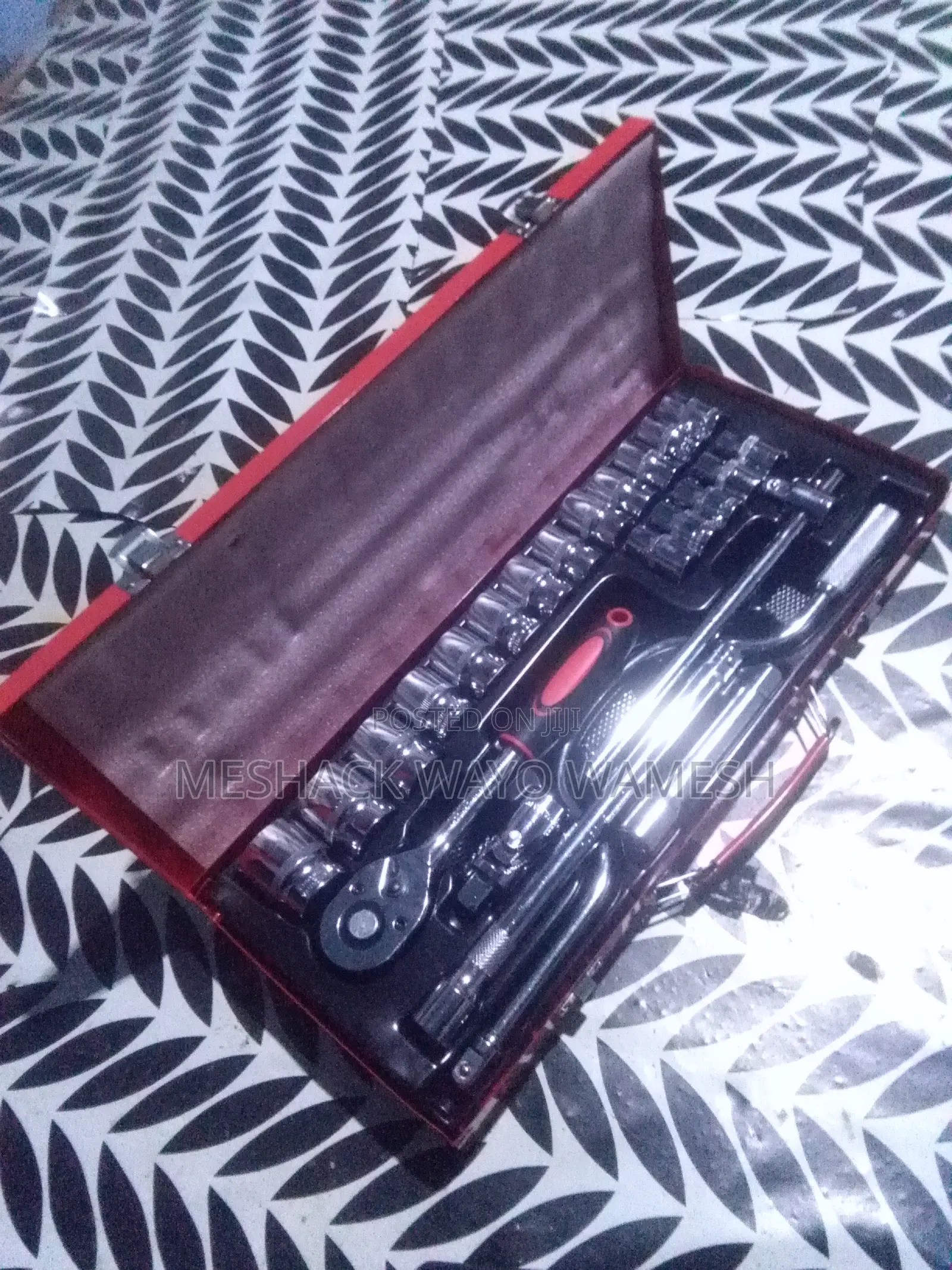Socket Spanner With Metal Case Box