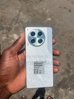 Tecno Camon 30 5G 256 GB Silver