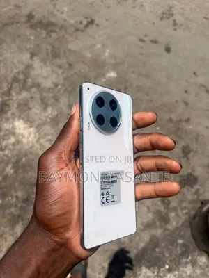 Tecno Camon 30 5G 256 GB Silver