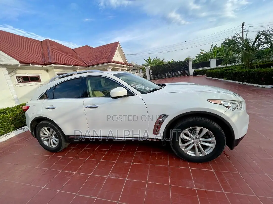 Infiniti FX 35 2012 White