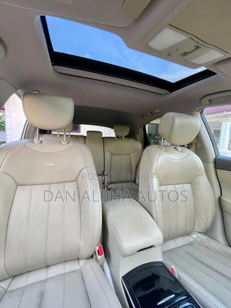 Infiniti FX 35 2012 White