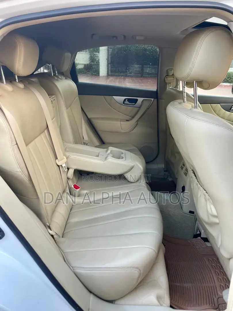Infiniti FX 35 2012 White