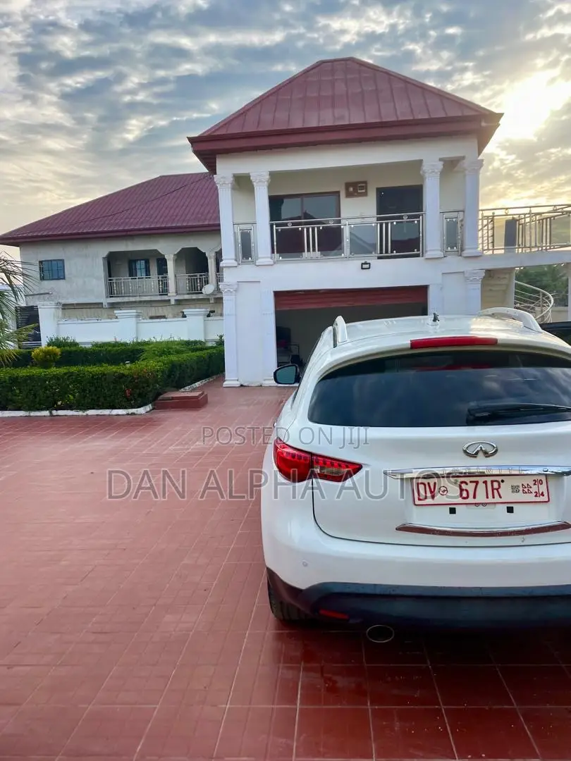 Infiniti FX 35 2012 White