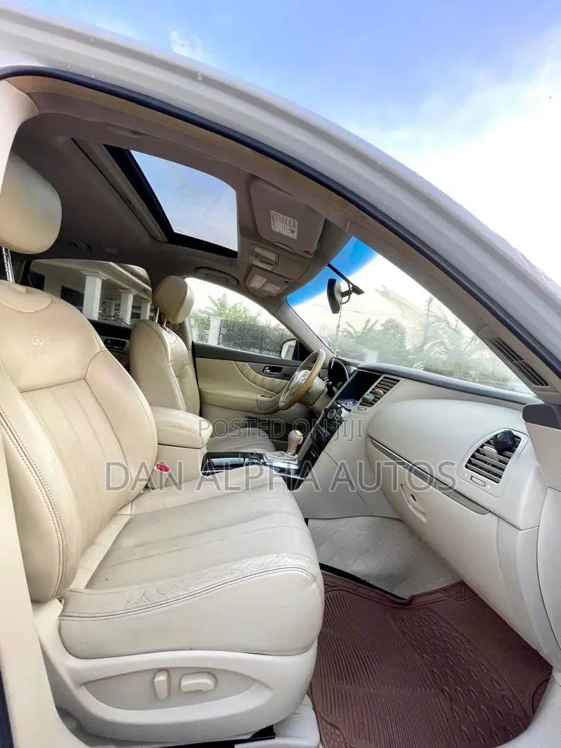 Infiniti FX 35 2012 White
