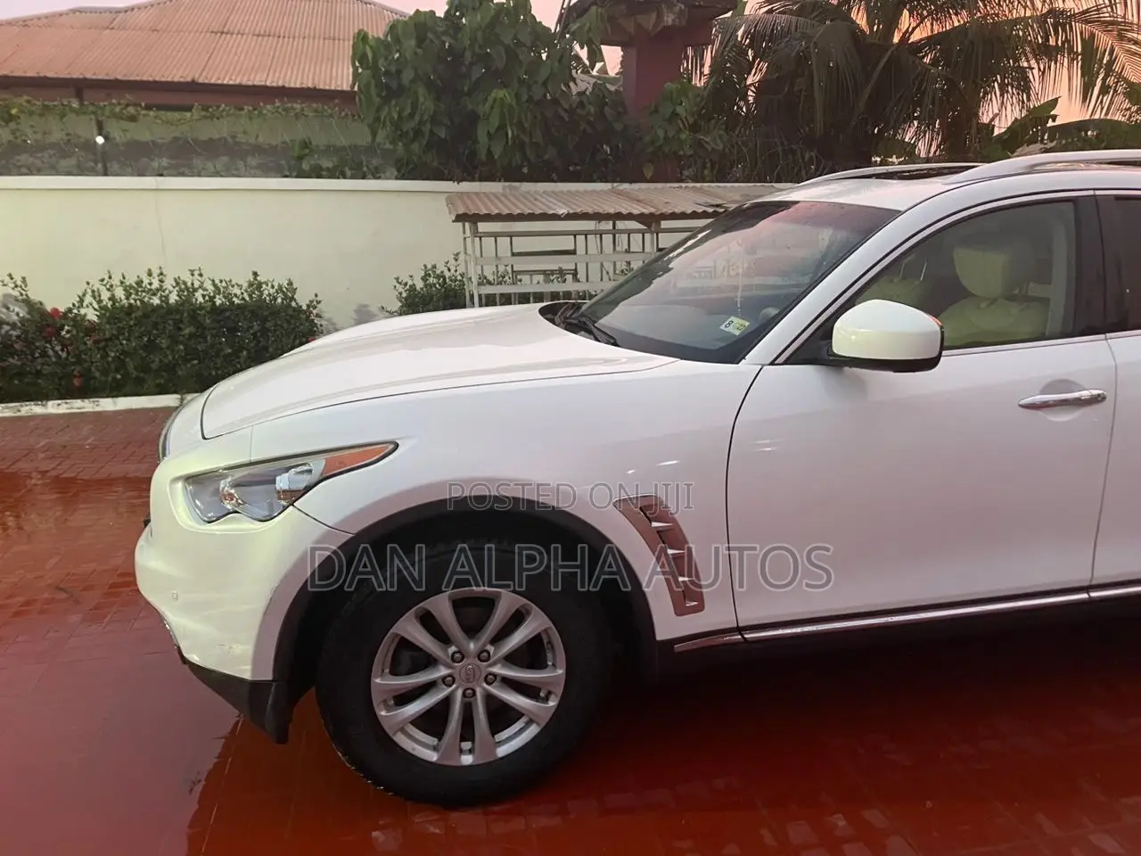 Infiniti FX 35 2012 White