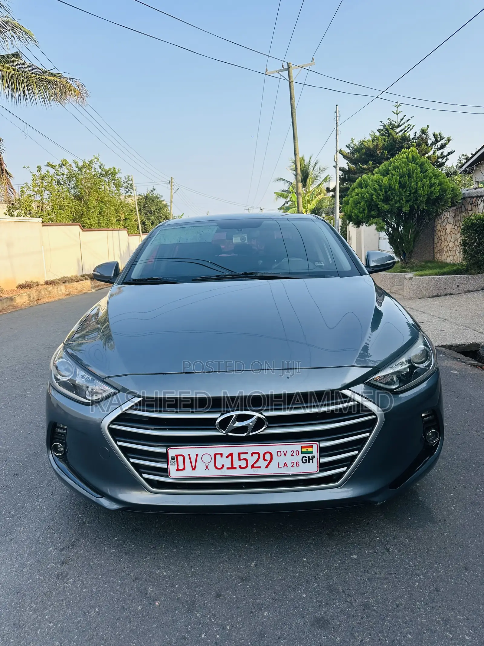 Hyundai Elantra Limited Sedan FWD (2.0L 4cyl 6A) 2017 Gray