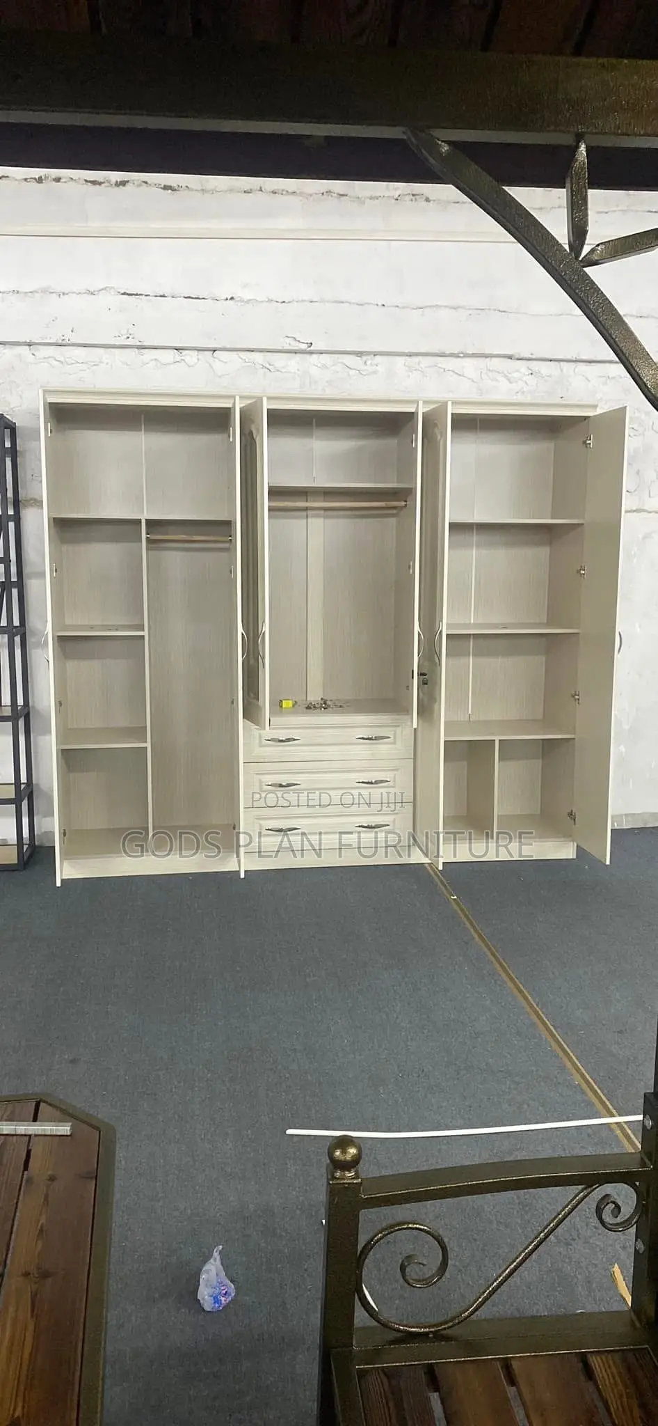 6 Doors Wooden Wardrobe