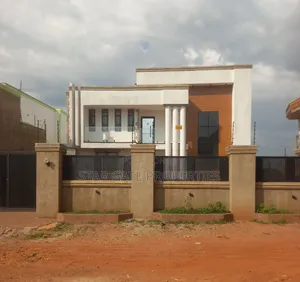 6bdrm House in Asuofia Kokoben, Kumasi Metropolitan for sale