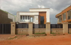 6bdrm House in Asuofia Kokoben, Kumasi Metropolitan for sale