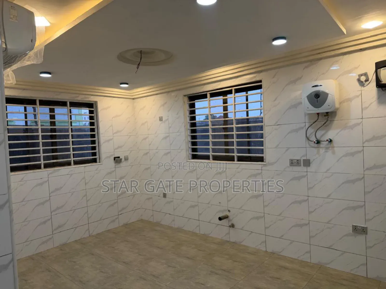 6bdrm House in Asuofia Kokoben, Kumasi Metropolitan for sale