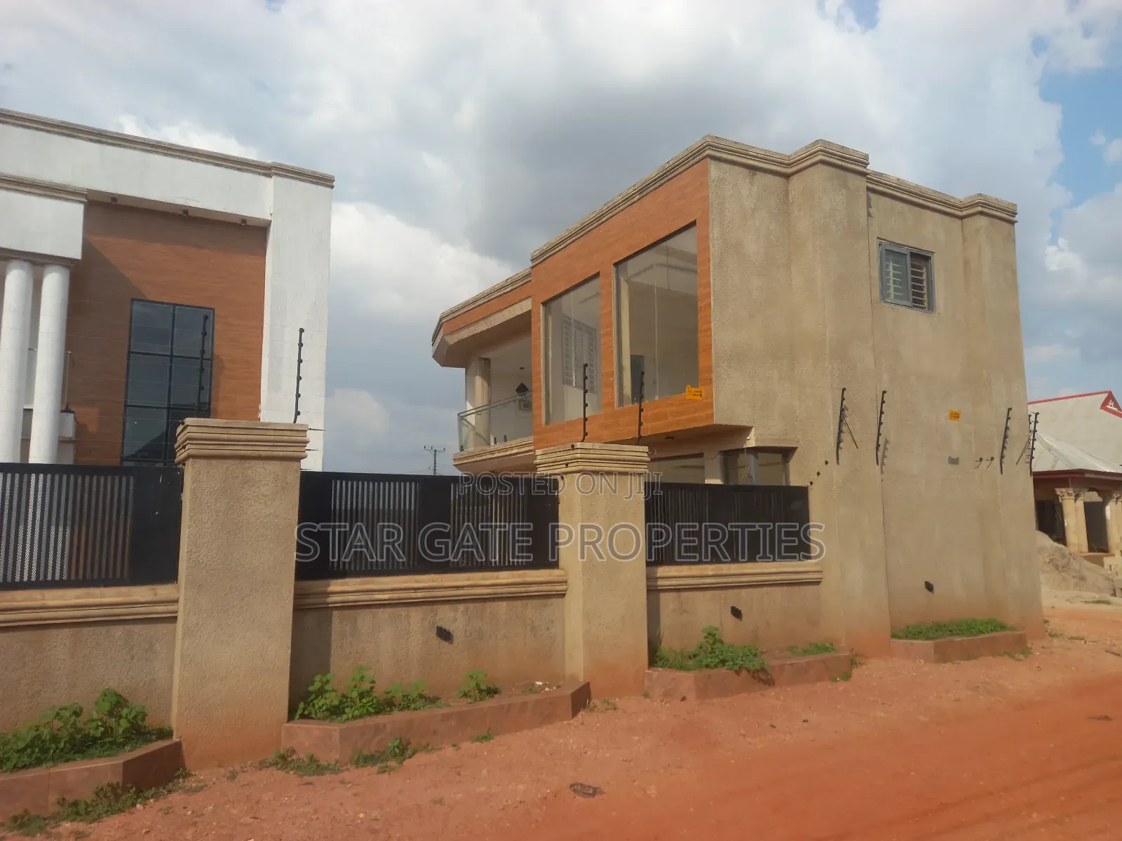 6bdrm House in Asuofia Kokoben, Kumasi Metropolitan for sale