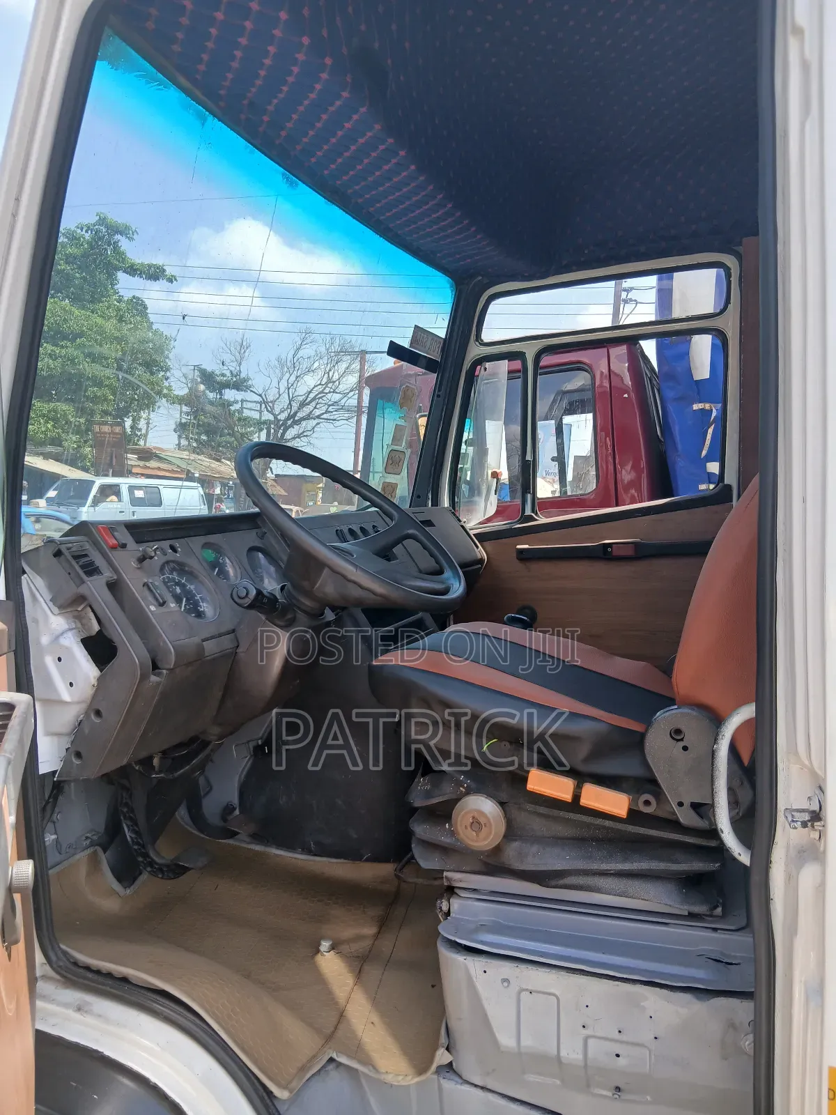 Mercedes-Benz T2 1997 White