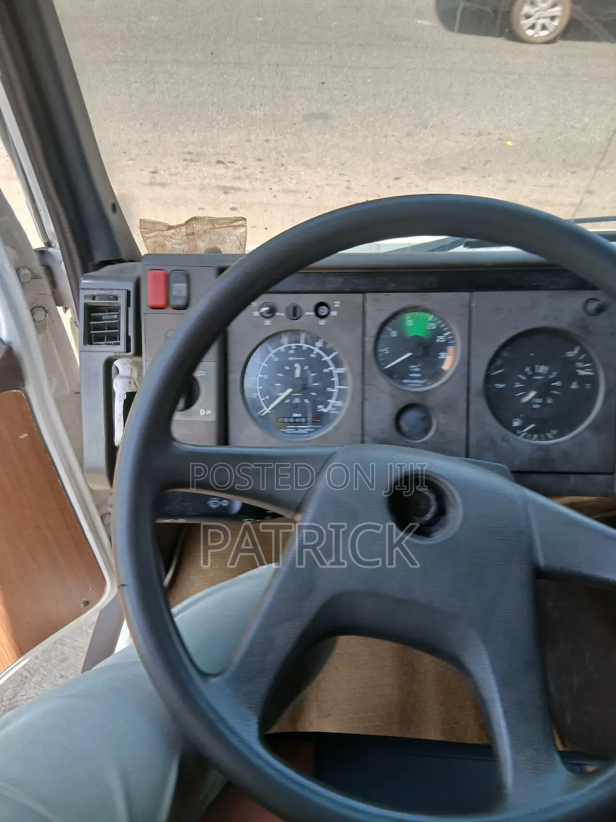 Mercedes-Benz T2 1997 White