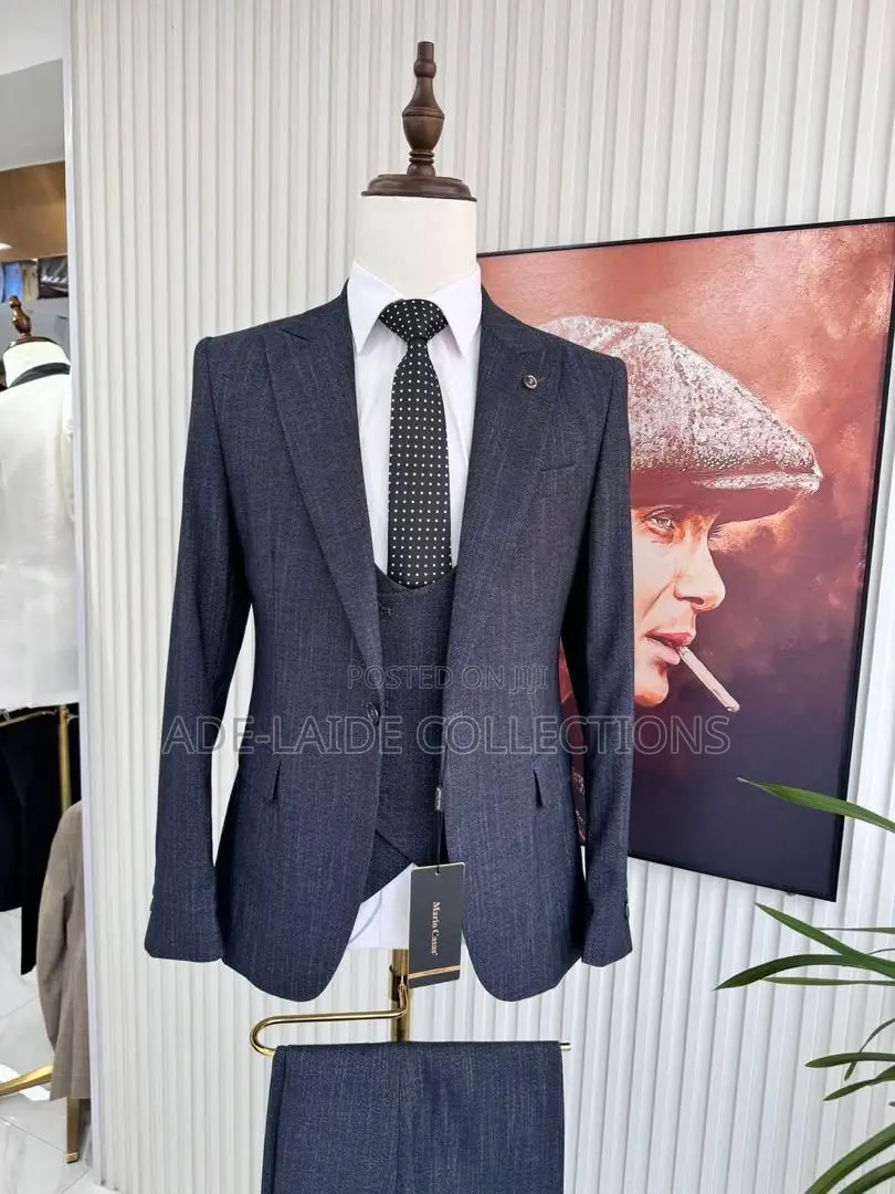 Suits Mario Casas