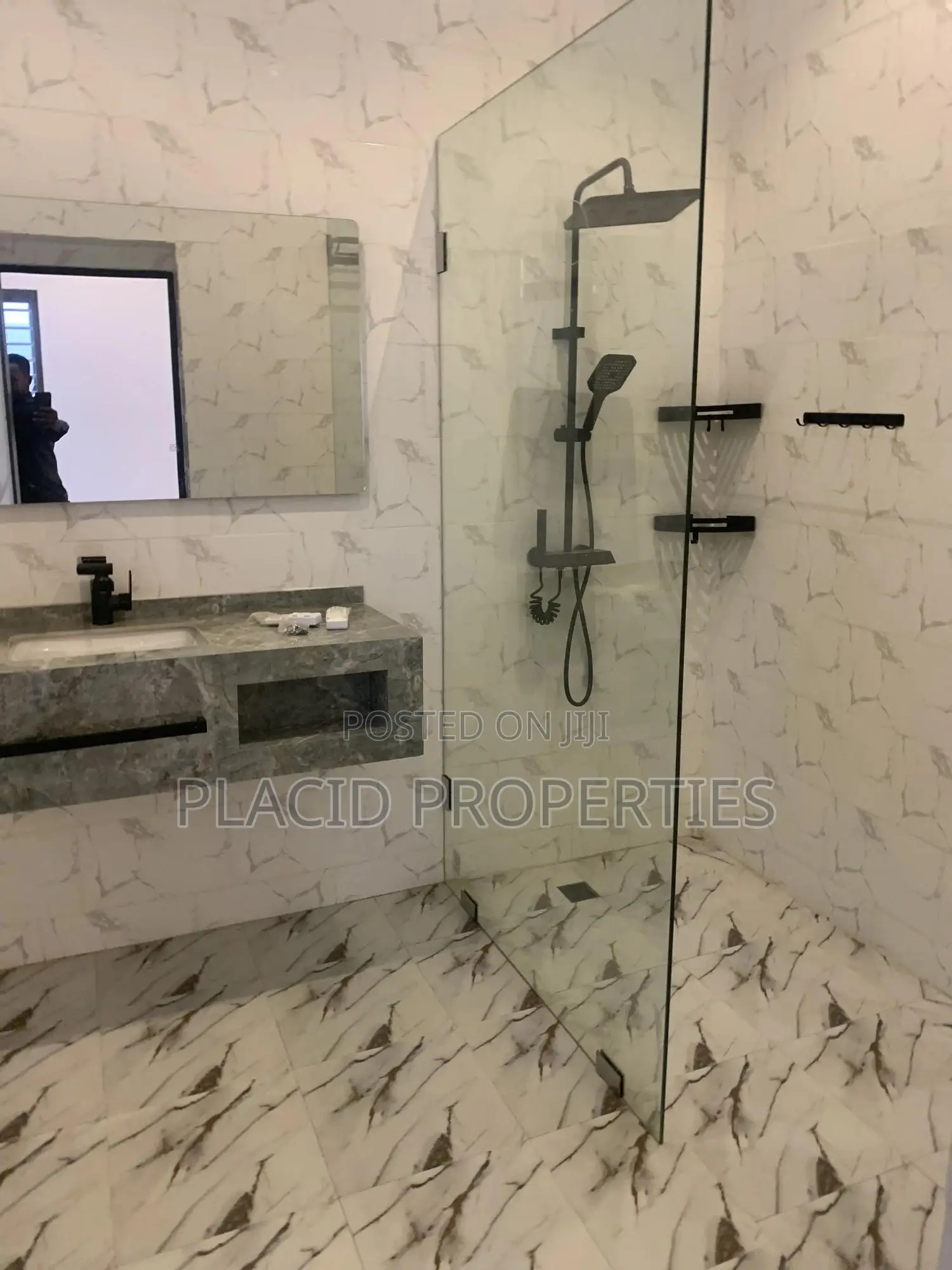 3bdrm House in Agbogba for sale