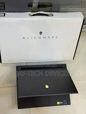 New Laptop Alienware M15 r3 16GB Intel Core i7 SSD 1T