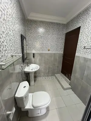 3bdrm Apartment in Mr Justice Estate, Bortiano for rent