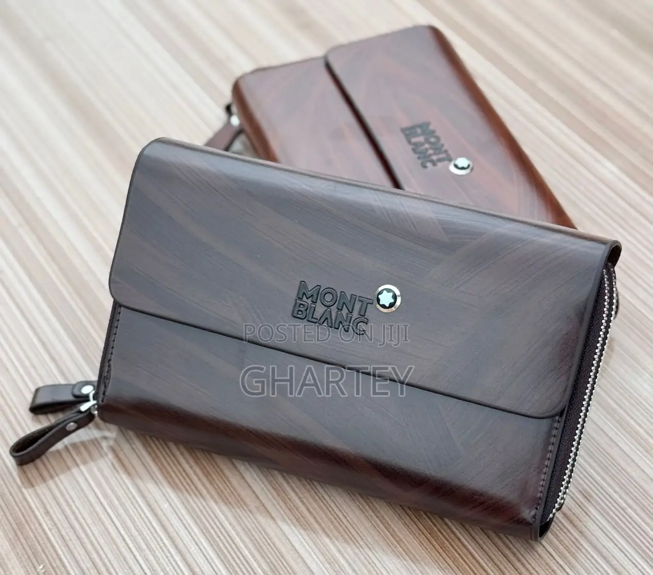 Montblanc Luxury Zip Pouch – Sleek Style, Premium Craftsmanship