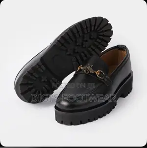 High Platform Black Leather Shoe With Unique Crown