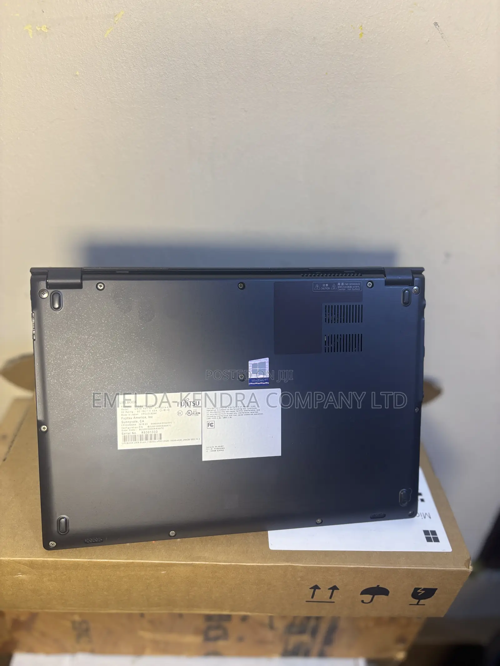 Laptop Fujitsu Lifebook U938 16GB Intel Core i7 SSD 512GB