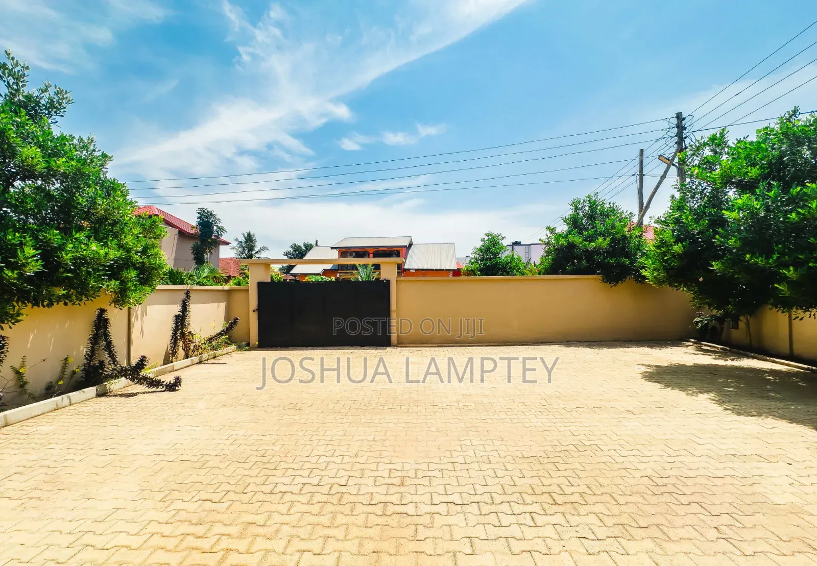3bdrm House in Ashley Botwe Estate for sale