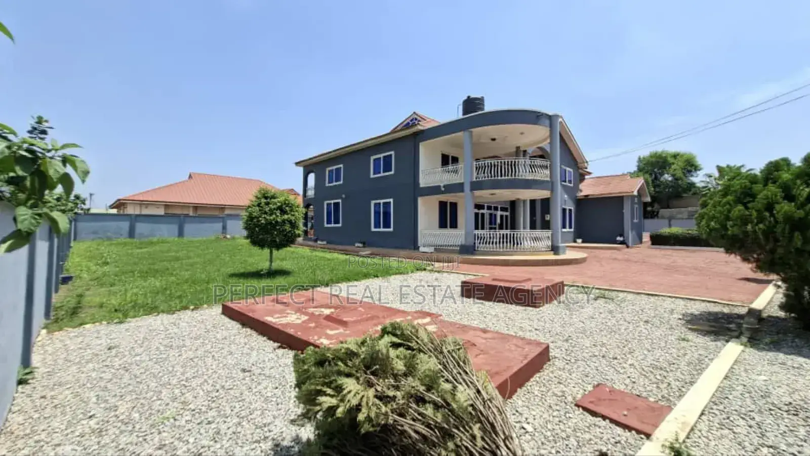 Furnished 5bdrm Mansion in Tech Emena, Kumasi Metropolitan for sale