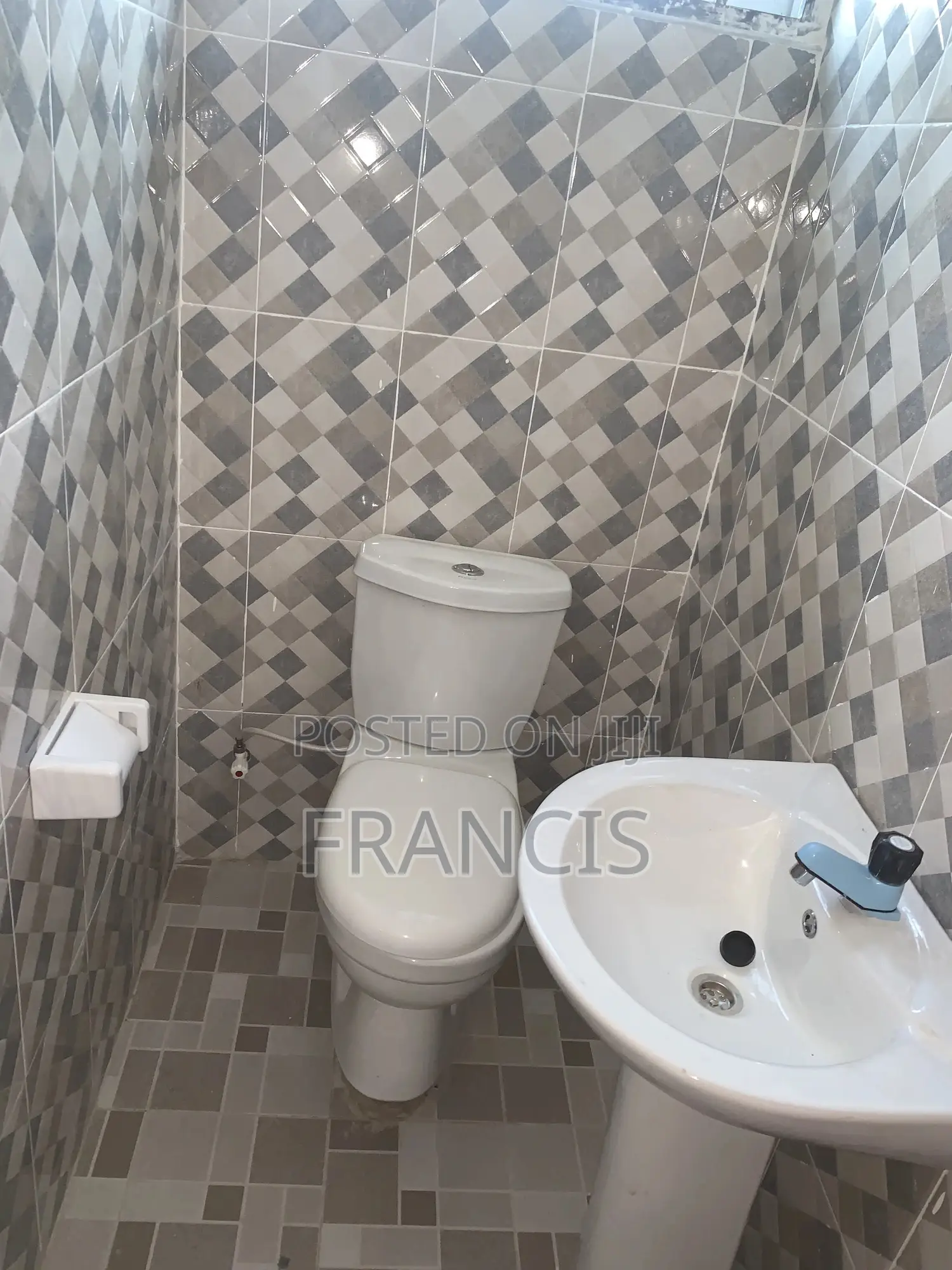 2bdrm Apartment in High Tension, Takoradi for rent