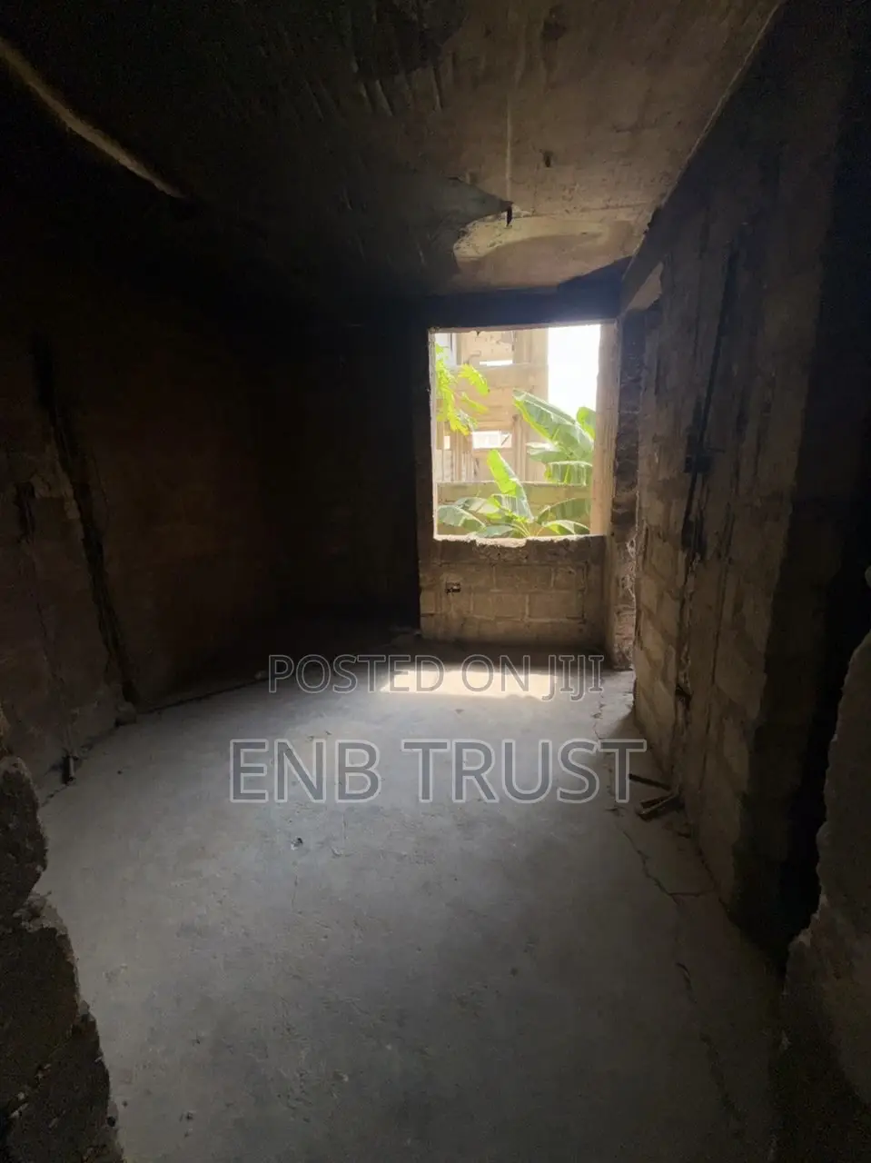 40 Bedrooms for Sale at Weija London Bar