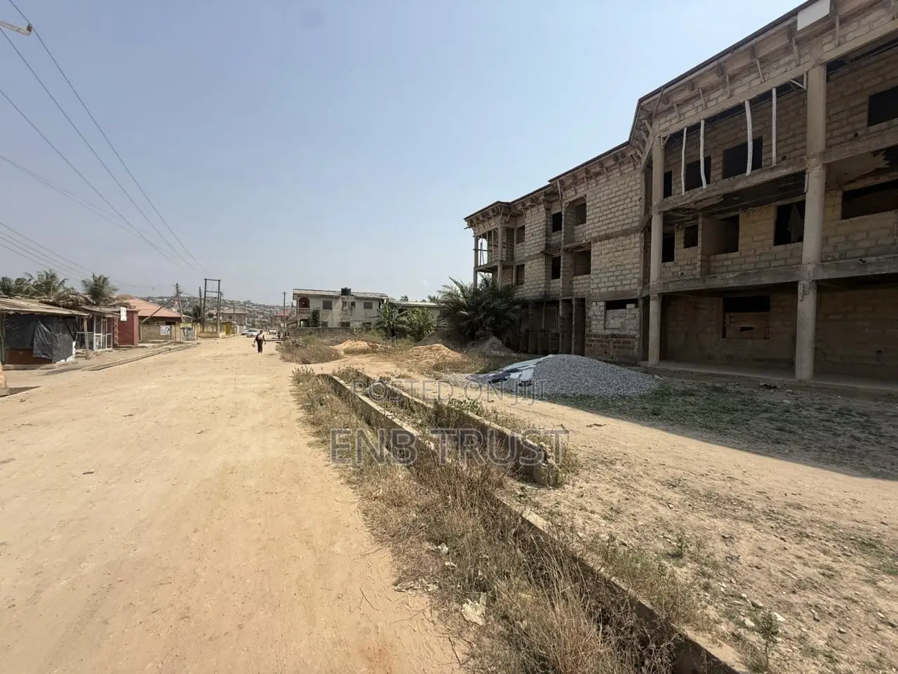 40 Bedrooms for Sale at Weija London Bar