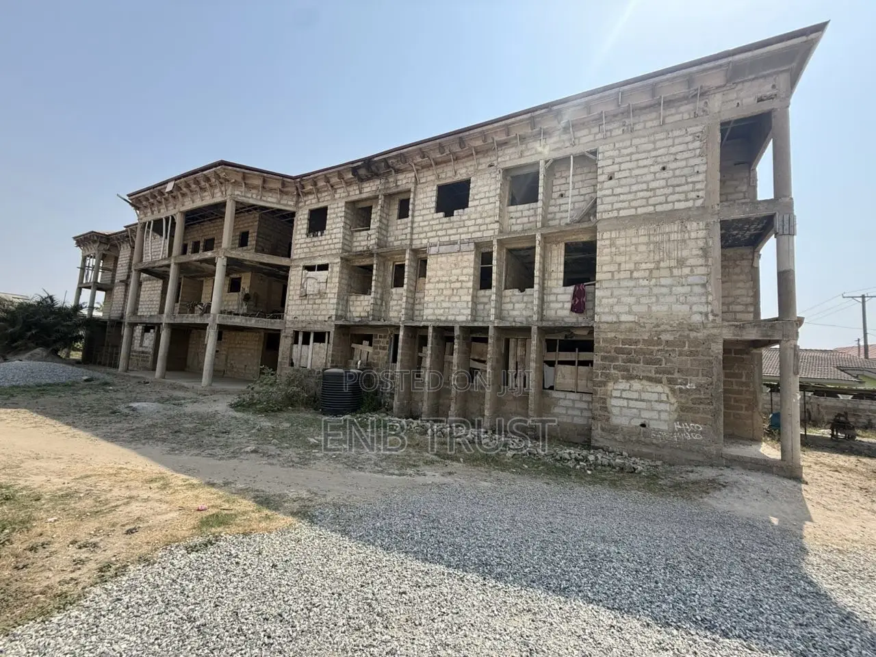40 Bedrooms for Sale at Weija London Bar